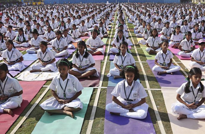 CBSE Plans to Include Artificial Intelligence and Yoga in Syllabus